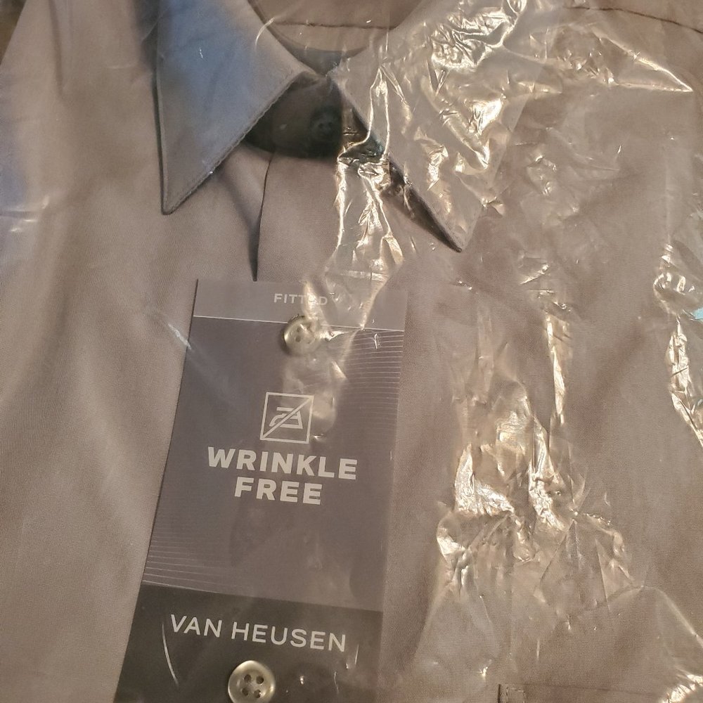 ***New*** Van Heusen Poplin Wrinkle Free Dress Shirt